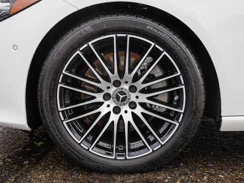 Used 2024 Mercedes-Benz C 300 4MATIC Sedan image 9