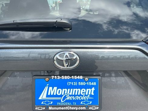Used 2024 Toyota RAV4 XLE FWD image 14