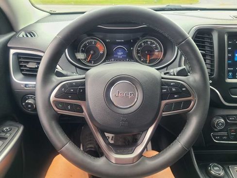 Used 2022 Jeep Cherokee Latitude Lux w/ Mopar Interior Package AWD/4WD image 26