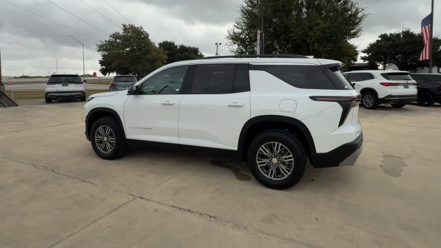 Certified 2026 Chevrolet Traverse LT w/ Driver Confidence Package FWD image 6