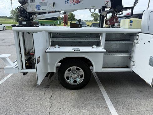 Used 2018 RAM 3500 Tradesman w/ Chrome Appearance Group AWD/4WD image 22