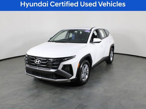 Certified 2026 Hyundai Tucson SE image 2