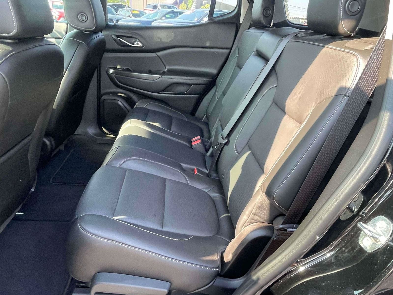 Used 2017 GMC Acadia SLT FWD image 14