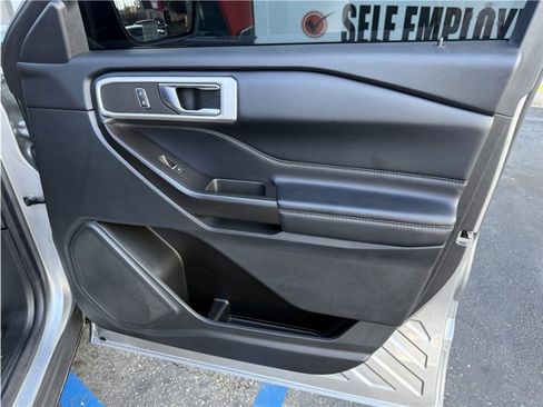 Used 2020 Ford Explorer XLT w/ Equipment Group 202A image 37