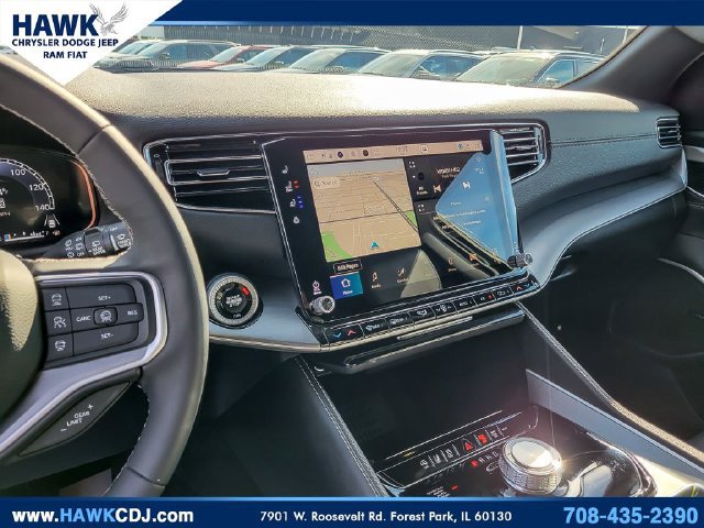 Used 2026 Jeep Grand Wagoneer Limited AWD/4WD image 23