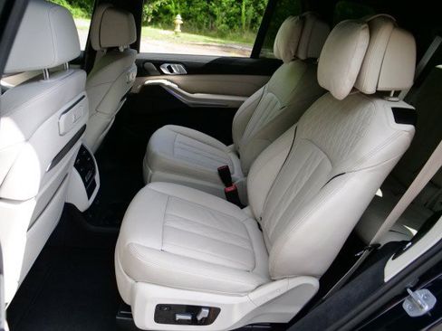 Used 2024 BMW X7 M60i w/ Executive Package AWD/4WD image 36