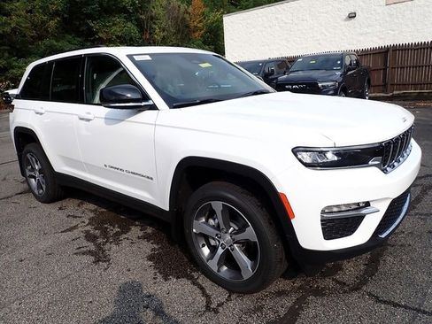 New 2025 Jeep Grand Cherokee Limited w/ MOPAR Finishing Package image 9