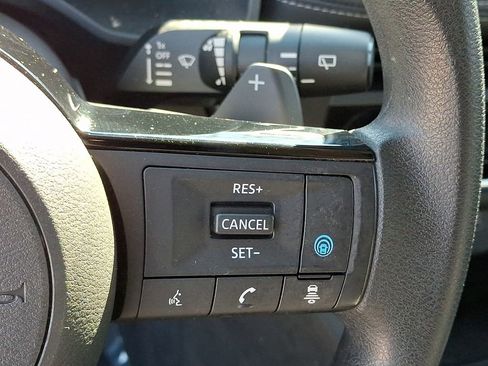 Certified 2023 Nissan Rogue SV image 23