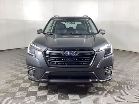 Used 2022 Subaru Forester Limited image 7