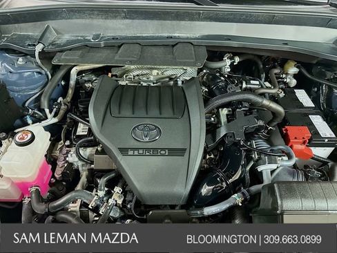 Used 2024 Toyota Grand Highlander XLE image 32