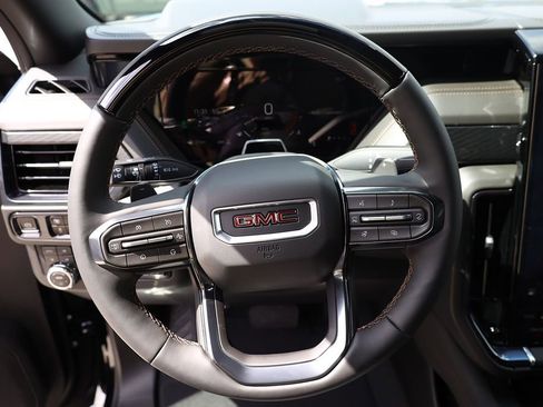 New 2026 GMC Yukon XL AT4 AWD/4WD image 13