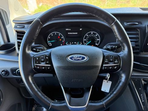 Used 2023 Ford Transit 250 Low Roof AWD image 30