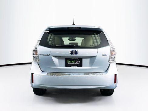 Used 2012 Toyota Prius V Five FWD image 7