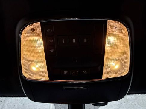 Used 2020 Jeep Grand Cherokee Limited w/ Trailer Tow Group IV AWD/4WD image 25