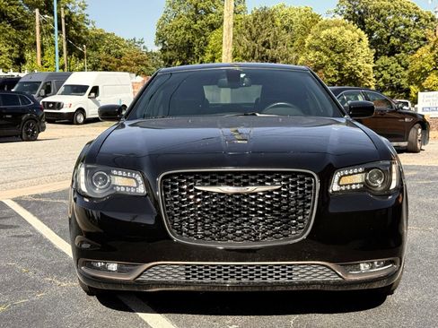 Used 2016 Chrysler 300 S RWD image 5