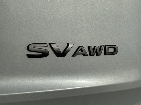 Used 2024 Nissan Rogue SV image 32