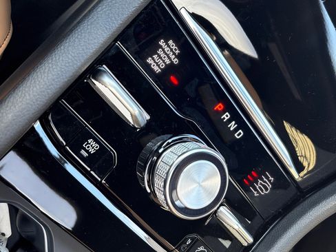 New 2025 Jeep Grand Cherokee L Summit w/ Advanced Protech Group IV image 19