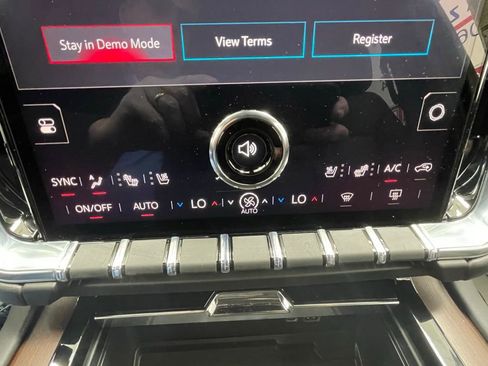 New 2026 GMC Yukon XL Denali image 24