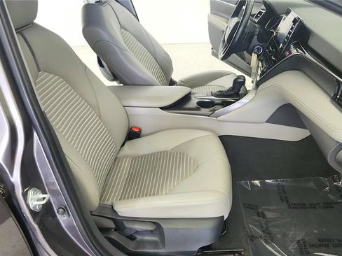 Used 2023 Toyota Camry SE FWD image 36
