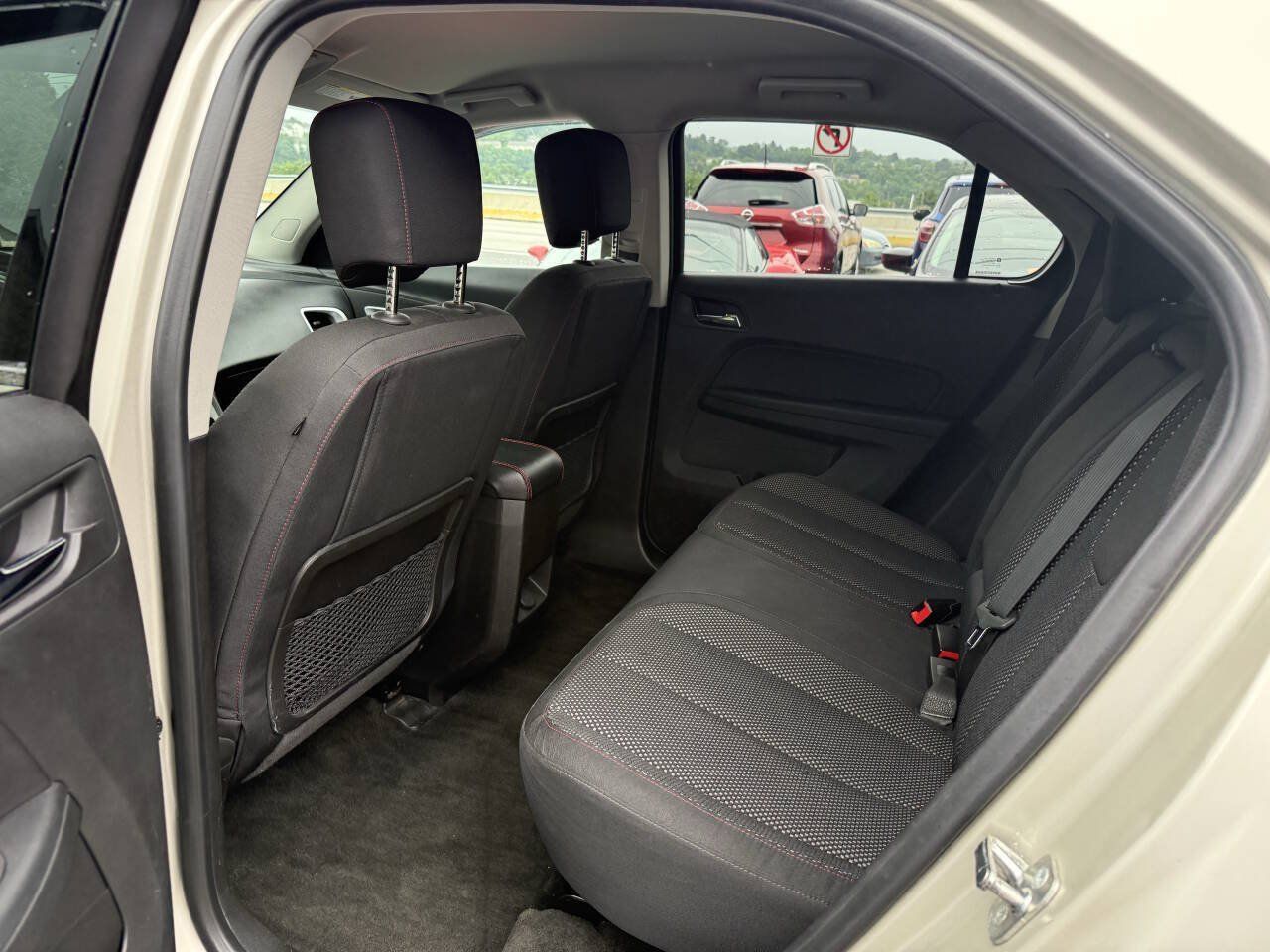 Used 2014 Chevrolet Equinox LT w/ Driver Convenience Package AWD/4WD image 13