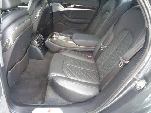 Used 2016 Audi S8 Plus w/ Driver Assistance Package image 28