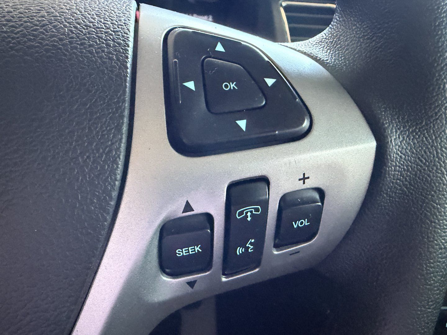Used 2019 Ford Flex SEL FWD image 16