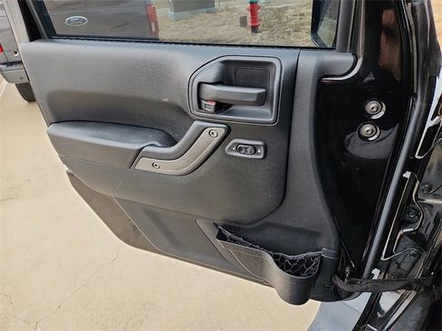 Used 2016 Jeep Wrangler Unlimited Sport w/ Quick Order Package 24S image 13