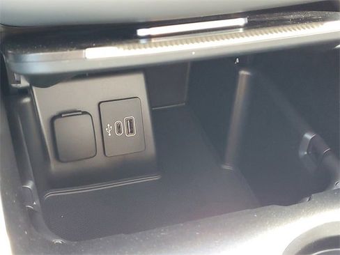 New 2025 Ford Explorer Active w/ Active Comfort Package image 29