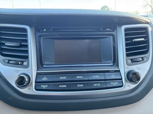 Used 2017 Hyundai Tucson Sport image 12