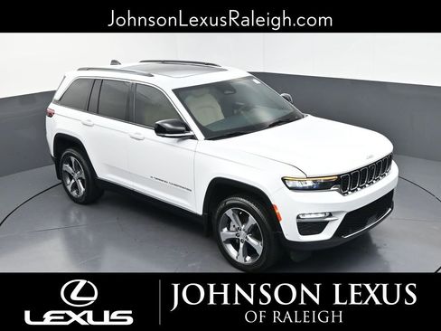Used 2024 Jeep Grand Cherokee Limited w/ Luxury Tech Group II image 22