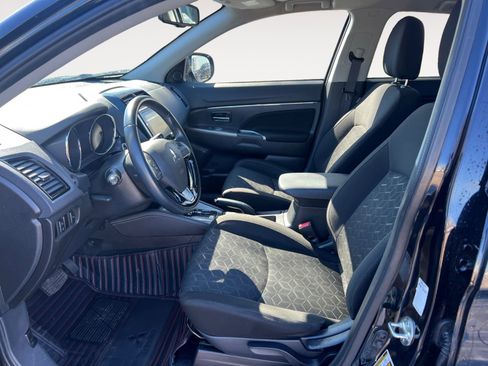 Used 2021 Mitsubishi Outlander Sport SE image 9