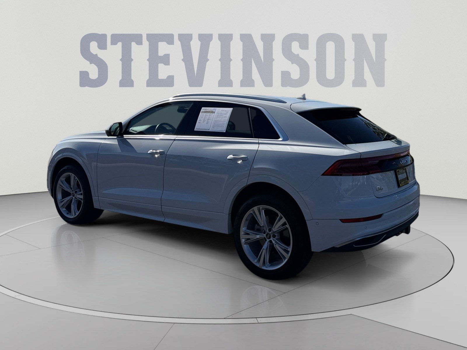 Used 2023 Audi Q8 Premium Plus AWD/4WD image 3
