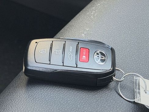 Used 2026 Toyota Corolla Cross XLE w/ Convenience Package image 31