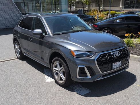 Used 2023 Audi Q5 e Premium Plus w/ Premium Plus Package AWD/4WD image 4