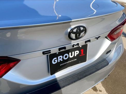 Used 2024 Toyota Camry SE image 30