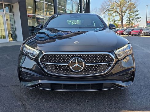 Certified 2025 Mercedes-Benz E 450 4MATIC Sedan image 8