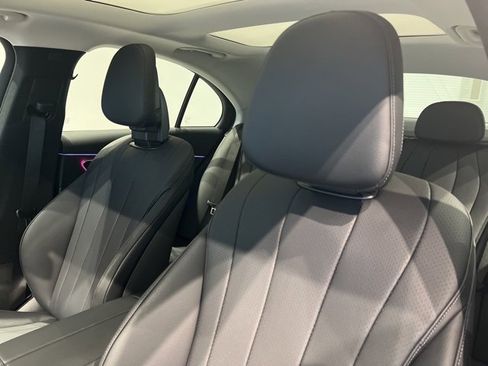 Used 2025 Mercedes-Benz E 350 4MATIC Sedan image 20