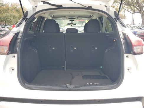 Certified 2024 Nissan Kicks SV image 10