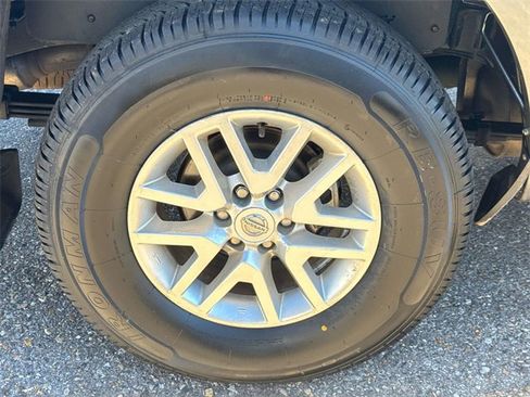 Used 2022 Nissan Frontier S w/ Technology Package image 5