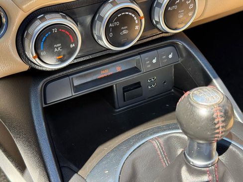 Used 2016 MAZDA MX-5 Miata Grand Touring RWD image 29