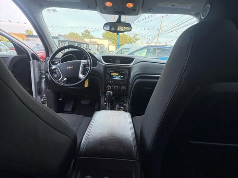 Used 2016 Chevrolet Traverse LT w/ Style and Technology Package image 20