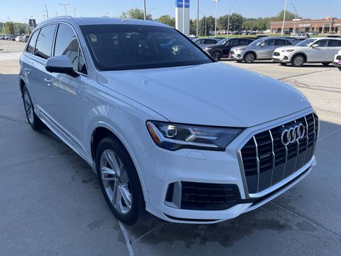 Used 2021 Audi Q7 3.0T Premium Plus image 4