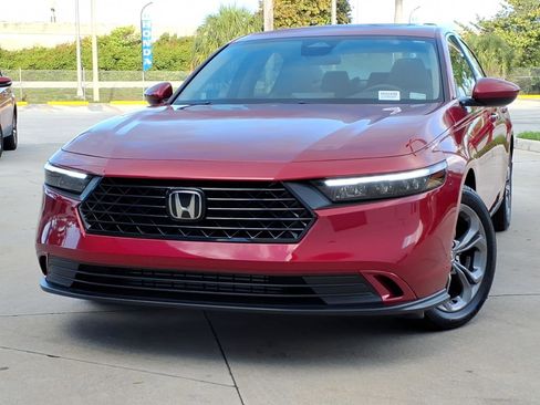 Used 2024 Honda Accord EX image 2