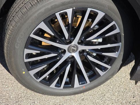 New 2026 Lexus RZ 350e 2WD image 10