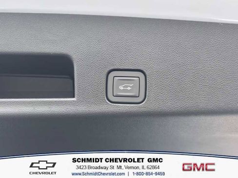 New 2026 Chevrolet Traverse LT w/ Driver Confidence Package image 10