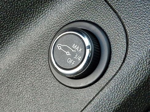 Used 2021 GMC Acadia Denali w/ Denali Technology Package image 29