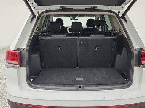 Used 2025 Volkswagen Atlas SE AWD/4WD image 19