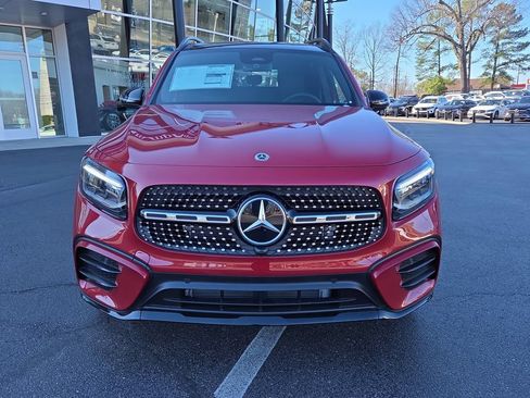 Used 2026 Mercedes-Benz GLB 250 4MATIC image 8
