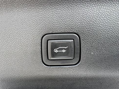Used 2021 Chevrolet Tahoe LT RWD image 40
