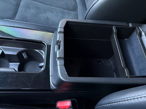 Used 2024 Mitsubishi Eclipse Cross SE image 32